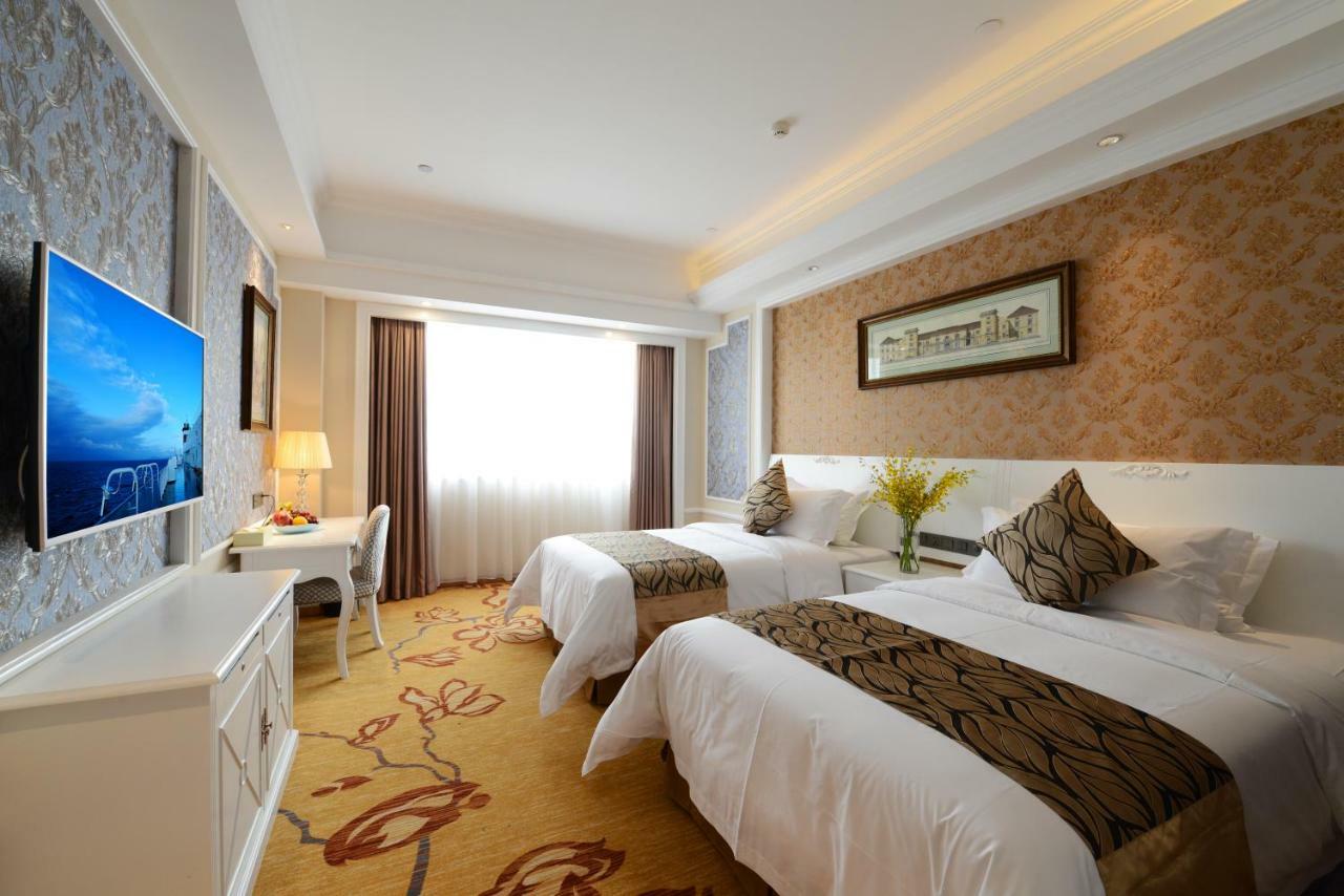 Ramada Encore Wyndham Nanning City Center Qingxiu Exterior foto