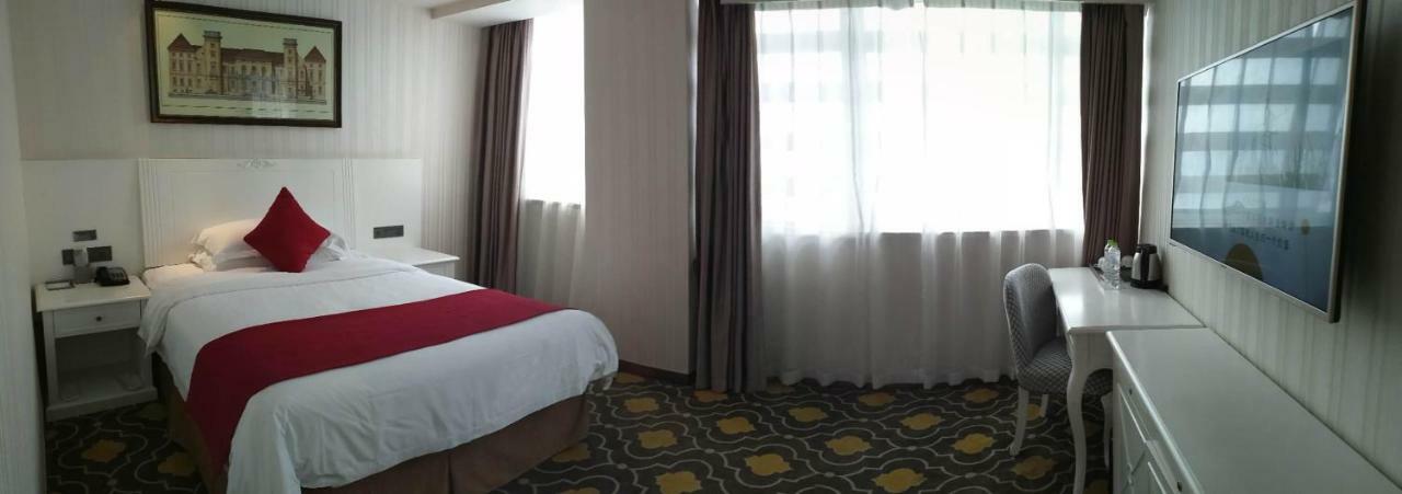 Ramada Encore Wyndham Nanning City Center Qingxiu Exterior foto
